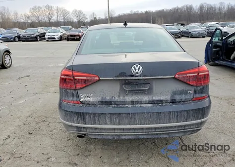 2017 Volkswagen Passat R-Line z USA, uszkodzony, nr VIN 1VWDT7A37HC009974